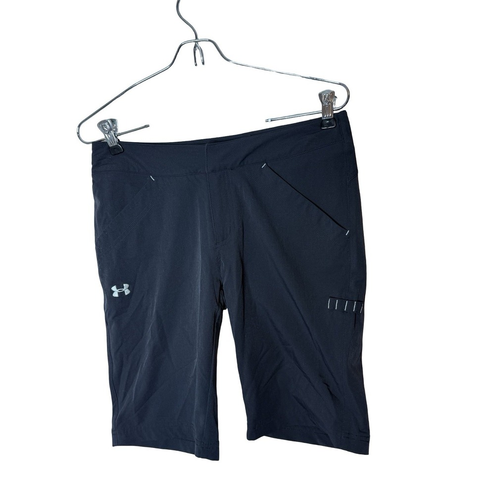 Under Armour Performance sz 2 black bermuda shorts womens